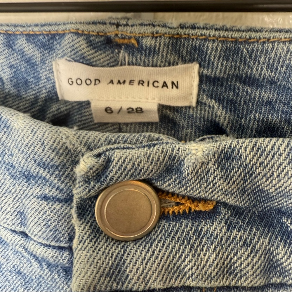 Good American • Good Classic Distressed Hi Rise Jeans Womens Size 6 / 28 - Picture 3 of 5